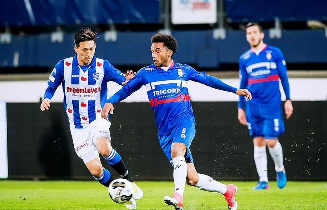 人瞩目的 人瞩目的