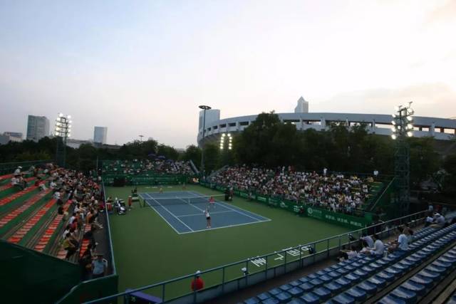 从而带动球 从而带动球