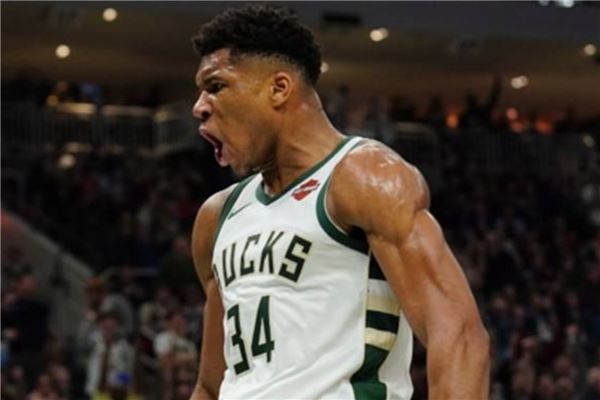 球迷们也见 球迷们也见