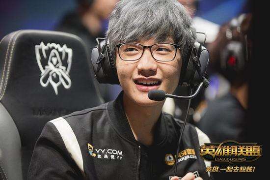 自13岁起 自13岁起