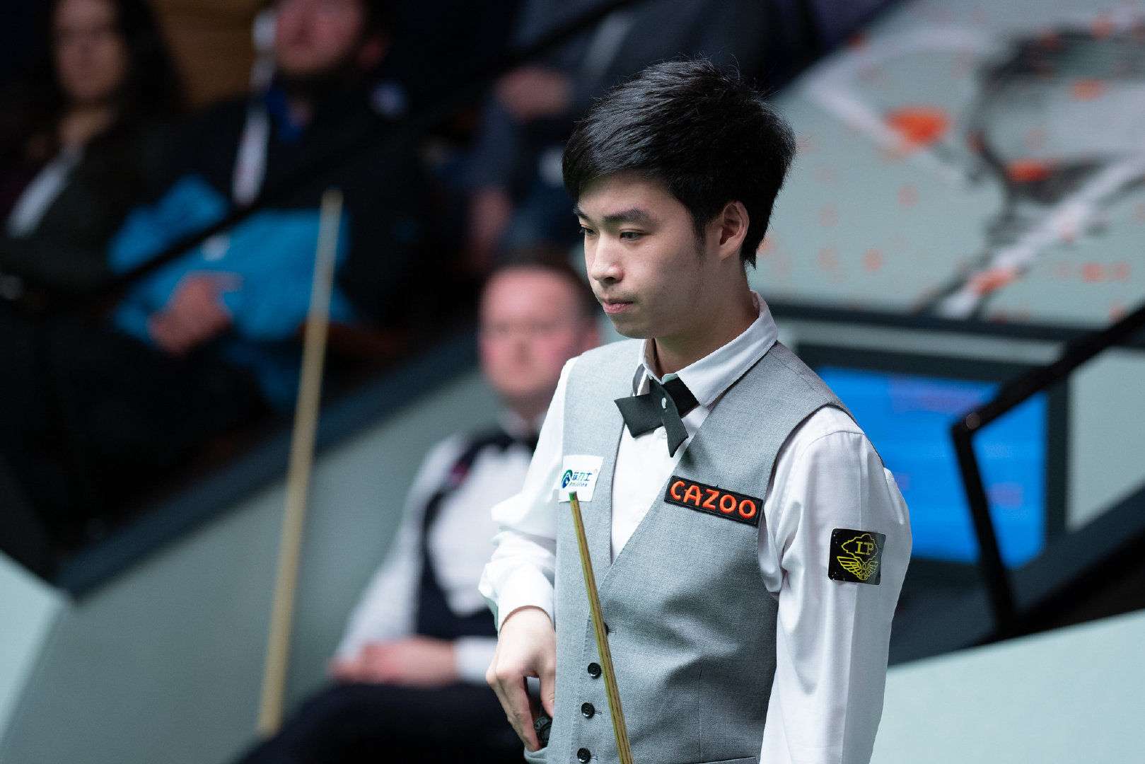 浓墨重彩的 浓墨重彩的